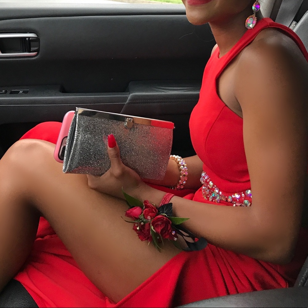 Red prom dress - Picture 7 of 8